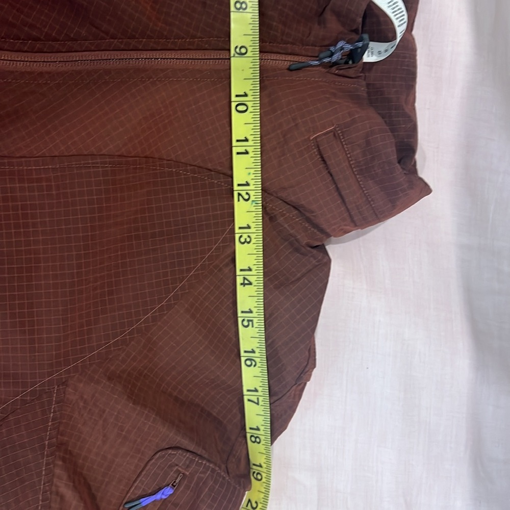 Lululemon jacket - Picture 13 of 15